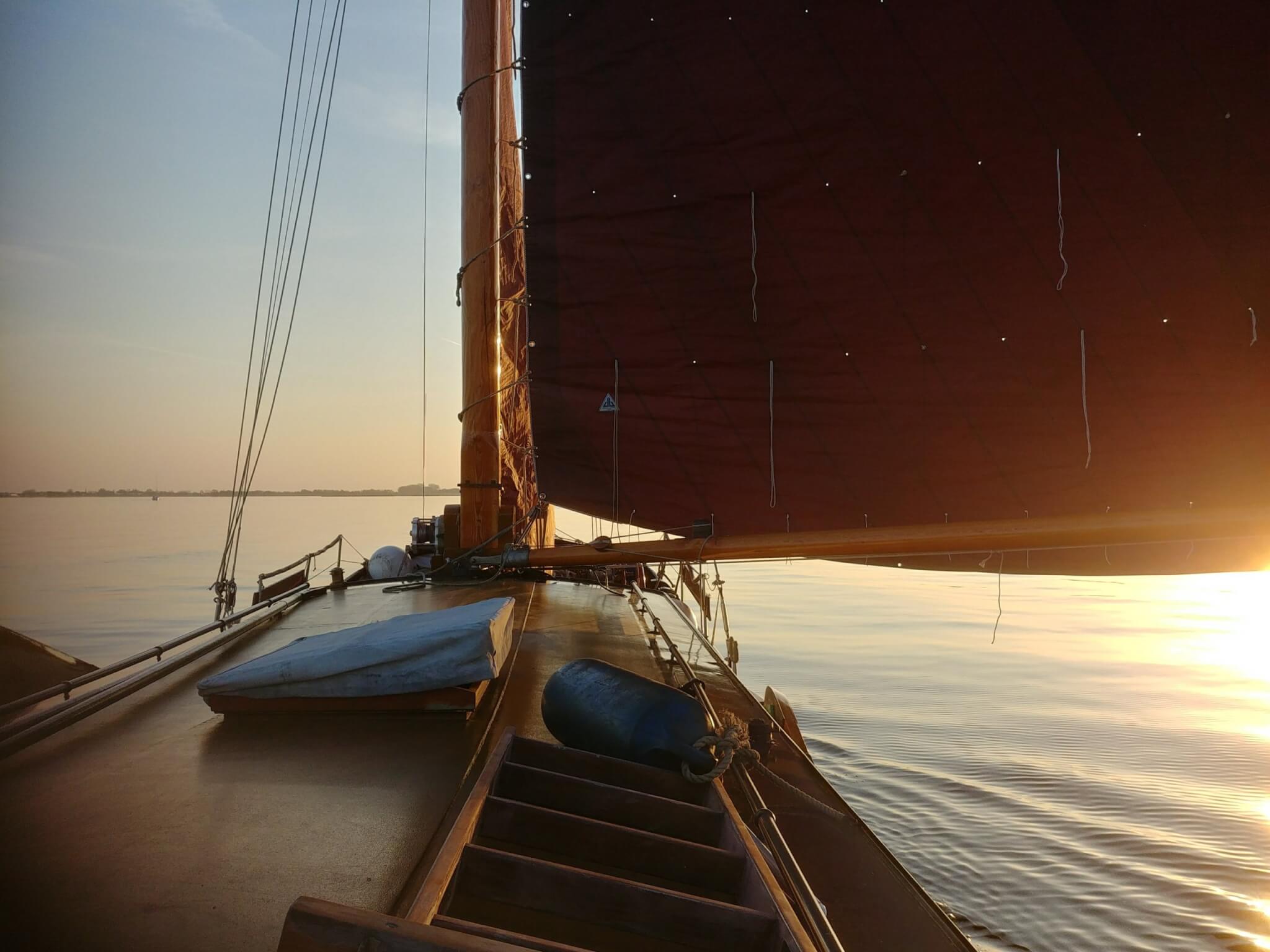 Varen over de Westeinderplassen