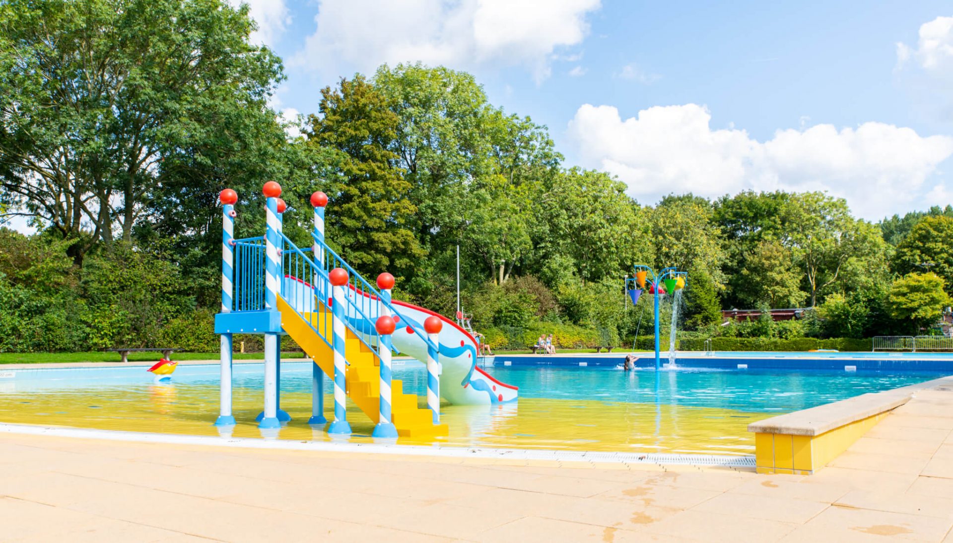 Outdoor Swimming Pool Aalsmeer de Waterlelie