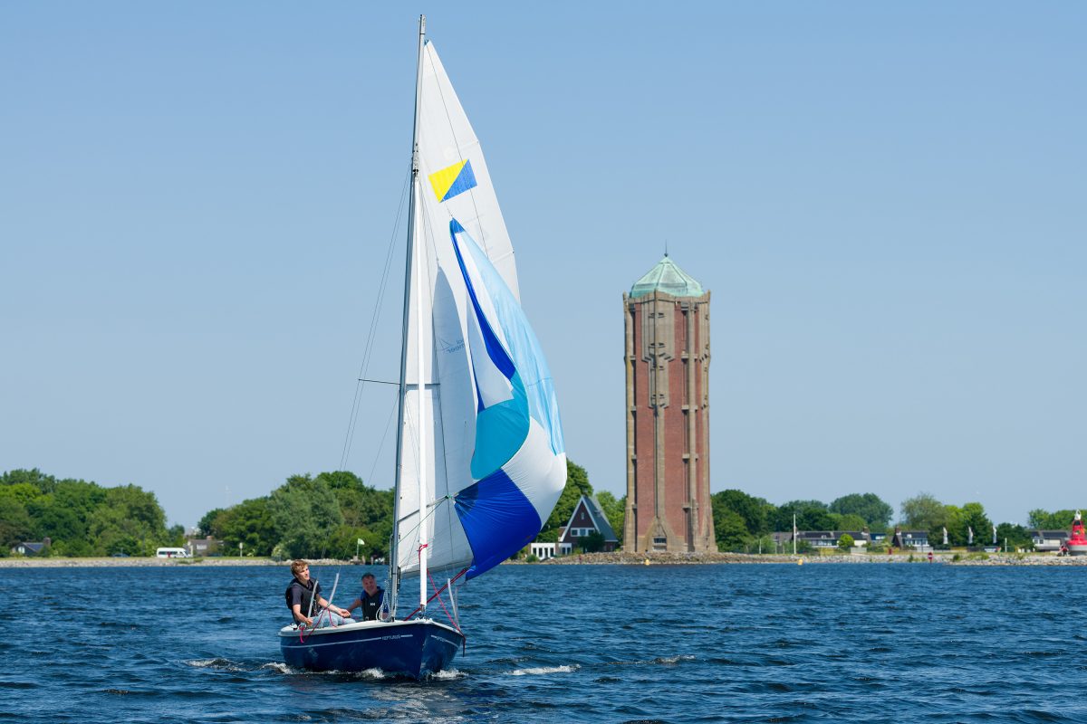 Zeilen op de Westeinderplassen